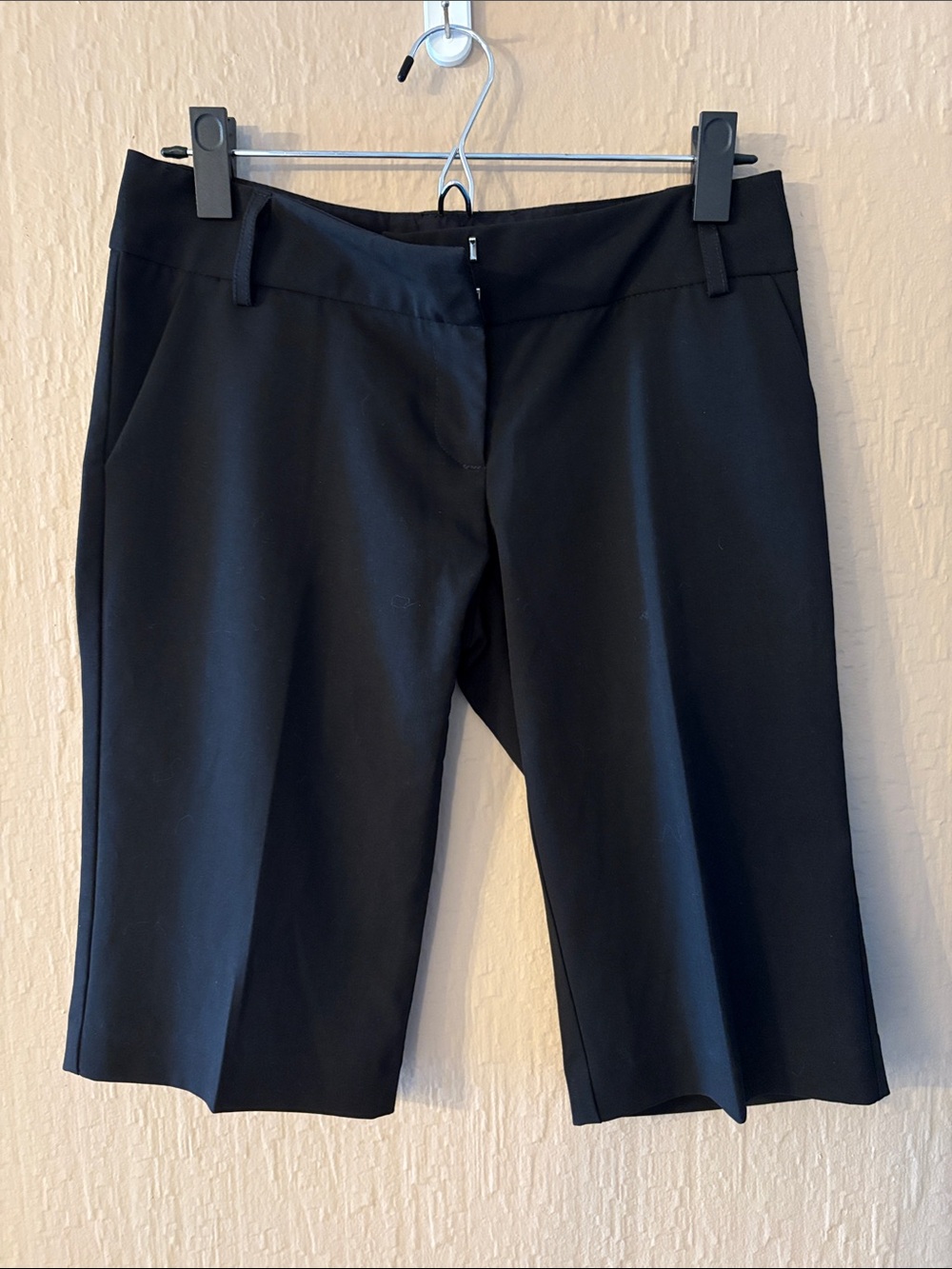 Solemio Black Bermuda Shorts S